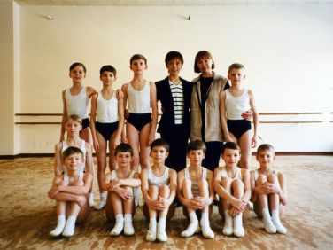 国立モスクワバレエアカデミーのヤシェンコワの男子クラス