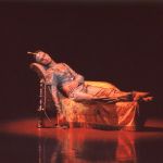 ソロルの部屋、思い悩み眠りに落ちるソロル