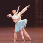 二キヤと奴隷の踊り