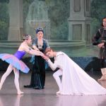 出征から帰り再会するジャンとライモンダ