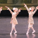 ワルツを踊る小姓